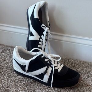 LOFT Everyday Trainers Black and White Women's Sneakers NWOT Size 9M